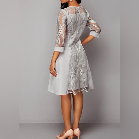 Modlily 3/4 Sleeve Light Grey Lace Panel Dress, size Large - Picture 6 of 12